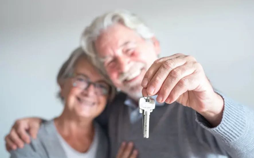 A Senior’s Guide to Selling Your Home Fast